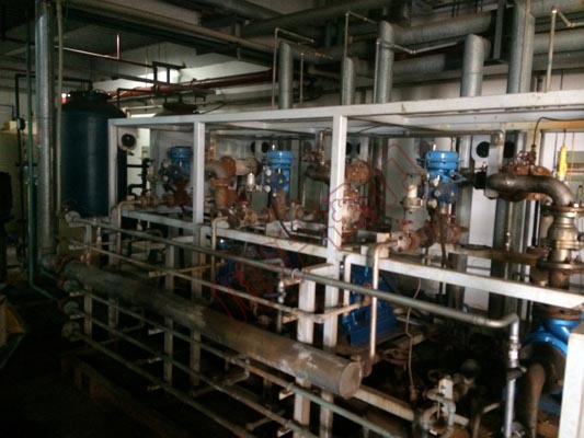 閥門(mén)現(xiàn)場(chǎng)圖片